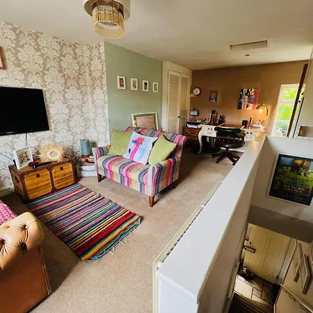 The Little House Apartment Bradford  Exterior photo